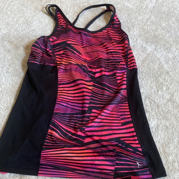 Danskin now xsmall tank drimore material. Black w coral pink & fushcia. Workout - Picture 6 of 6